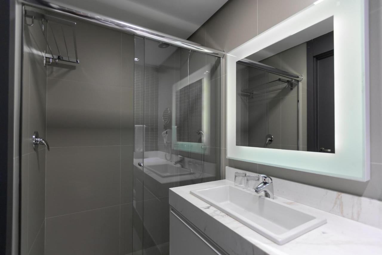 Studio Premium Batel Hsb009 Apartment Curitiba Bagian luar foto